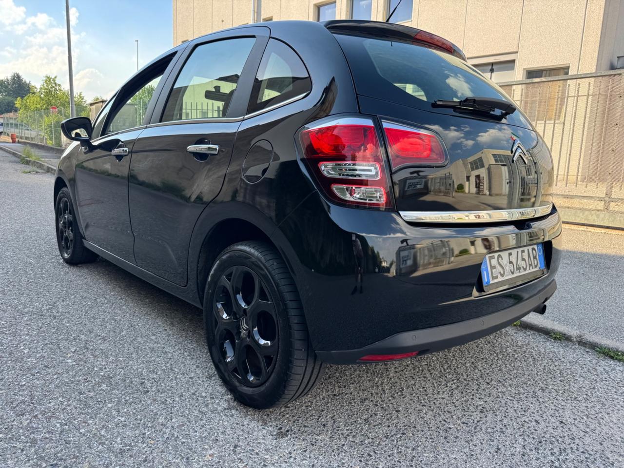 Citroen C3 tetto panoramico Navi Sensori idonea ai neopatentati