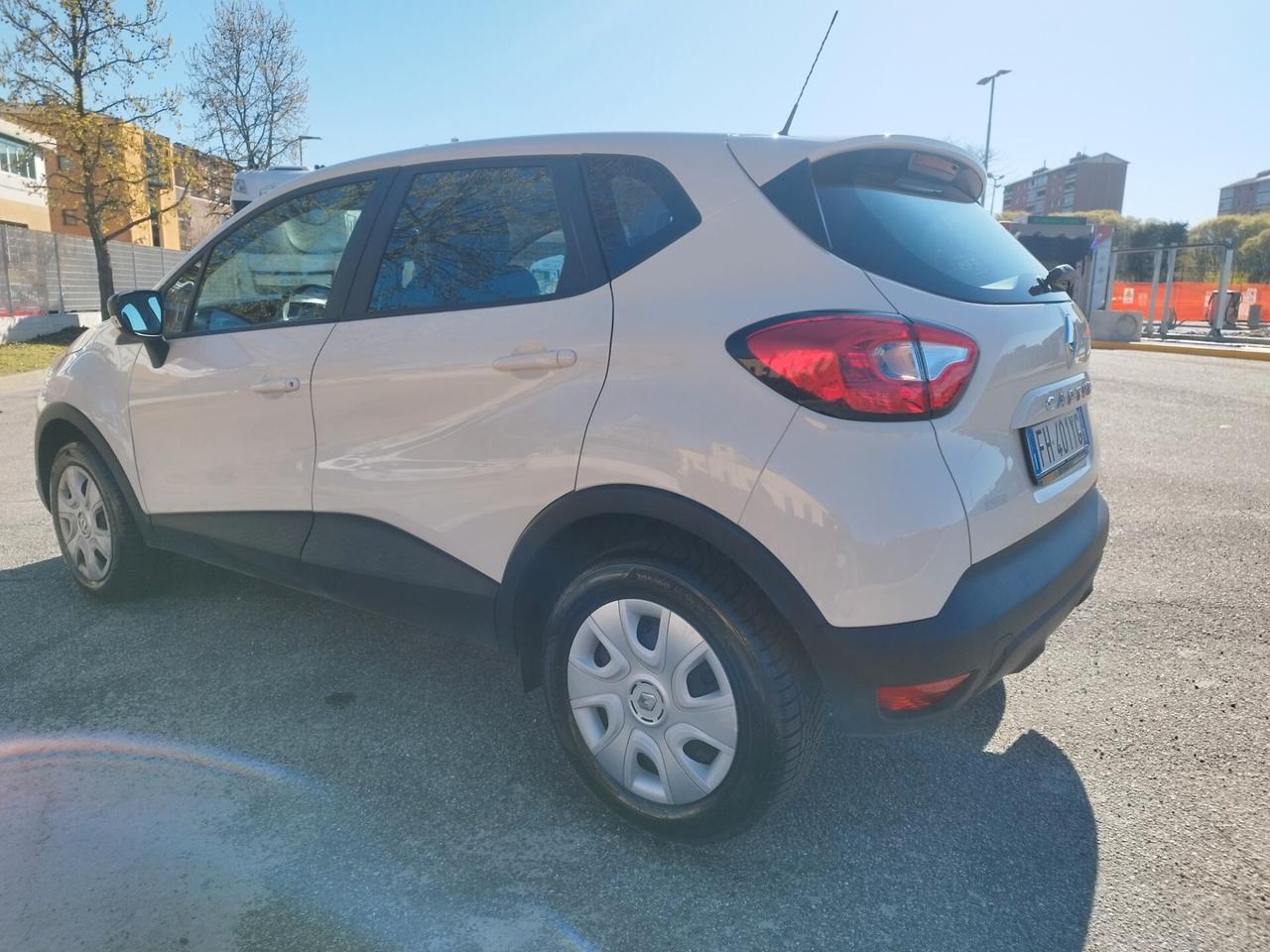 Renault Captur TCe 12V 90 CV - km 66900