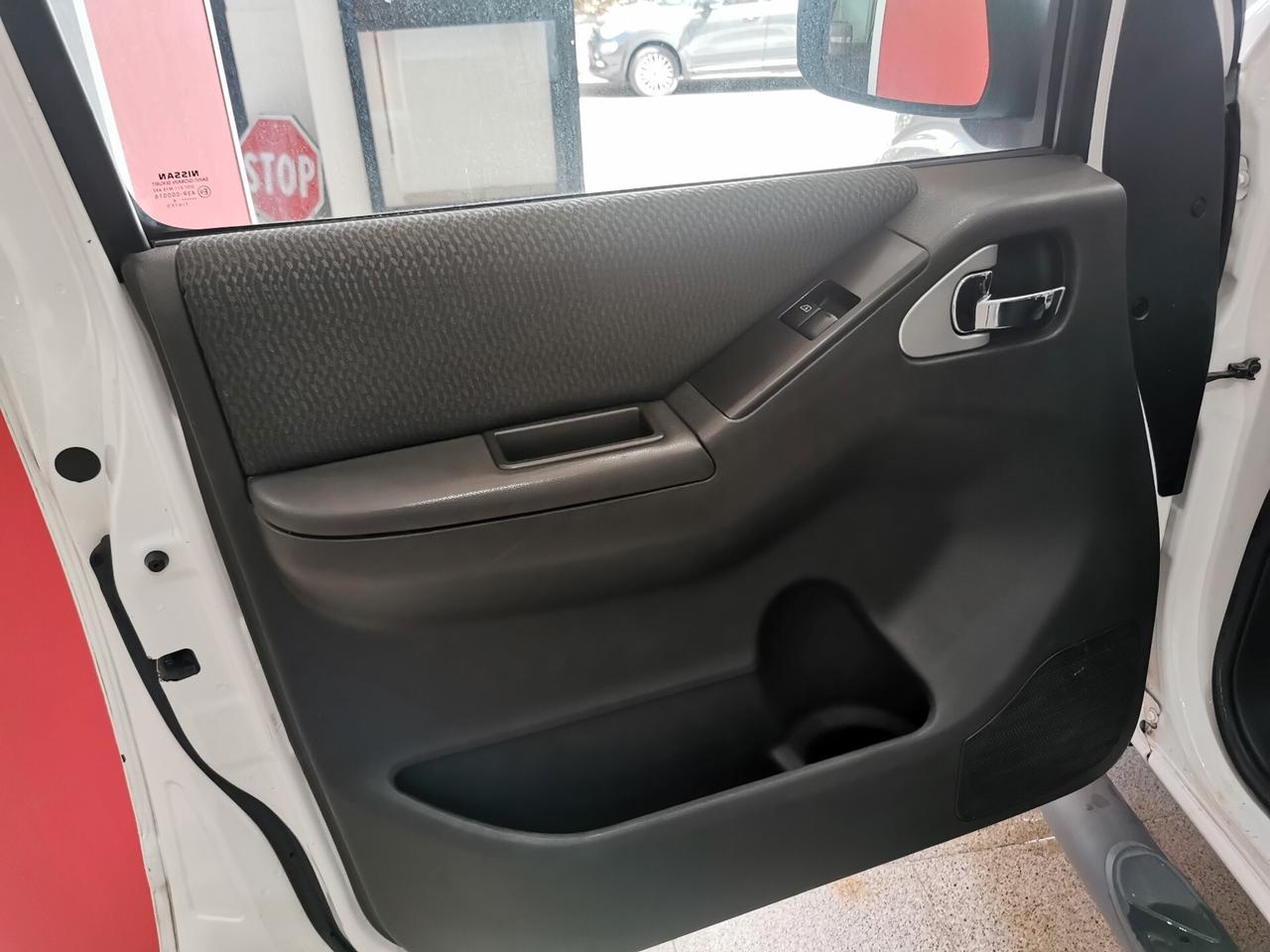 Nissan Navara 2.5 dCi 190CV 2 porte King Cab Sport