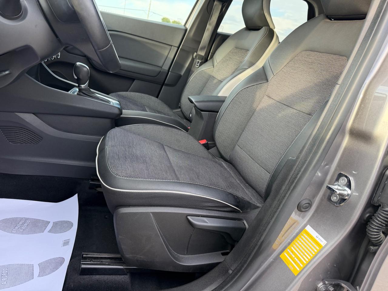RENAULT CAPTUR FULL HYBRID INTENS FULL LED MY21