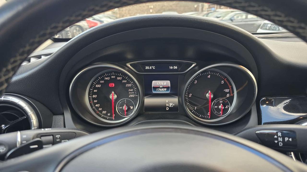 Mercedes-benz CLA 200 d S.W. Automatic Premium