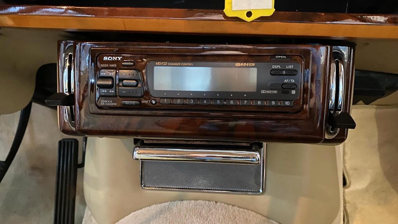 Daimler 250-V8 (Automatic)