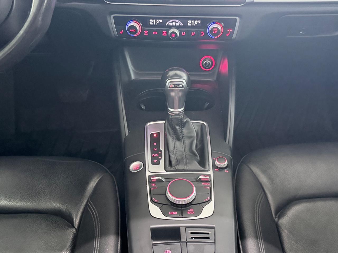 Audi A3 1.8TFSI QUATTRO 220CV AUTOMATICO PANORAMICA