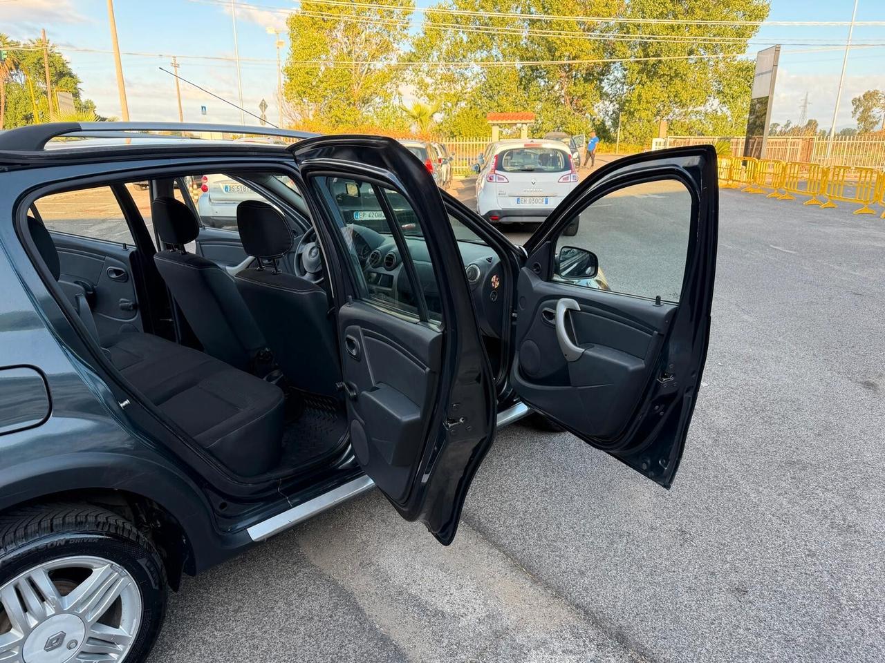 Dacia Sandero STEPWAY 1.5 DCI 90CV 2012