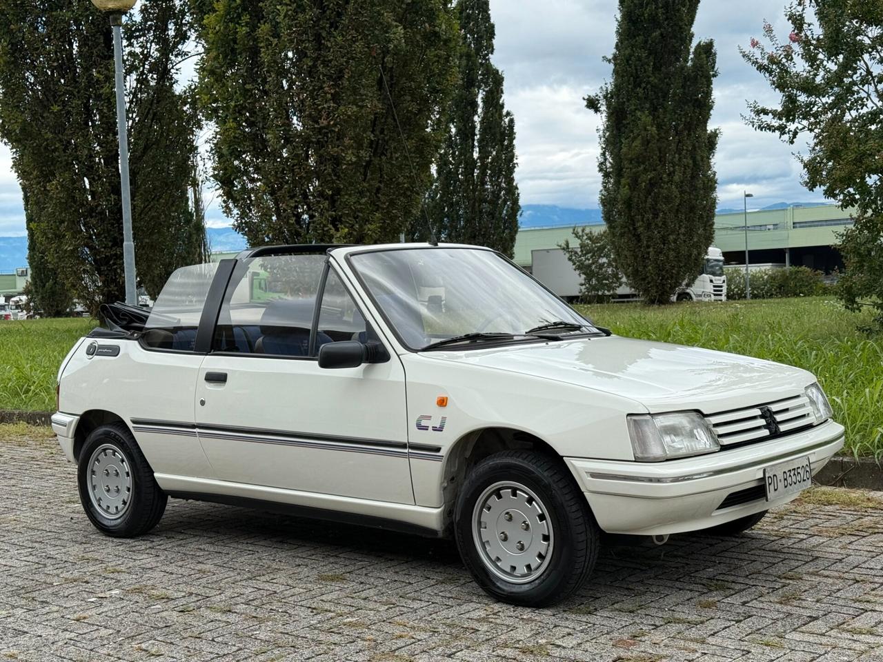 Peugeot 205 1.1i cat Cabriolet CJ