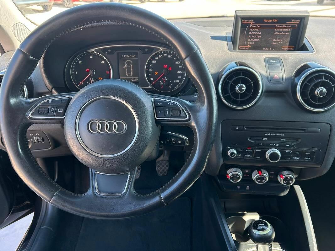 Audi A1 1.6 tdi Attraction 90cv