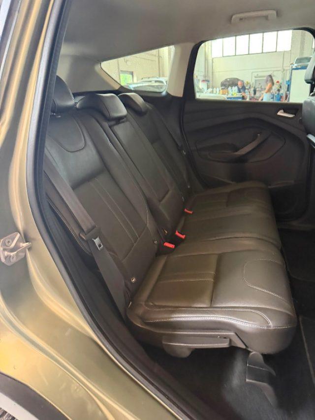 FORD Kuga 2.0 TDCI 140 CV 4WD Titanium
