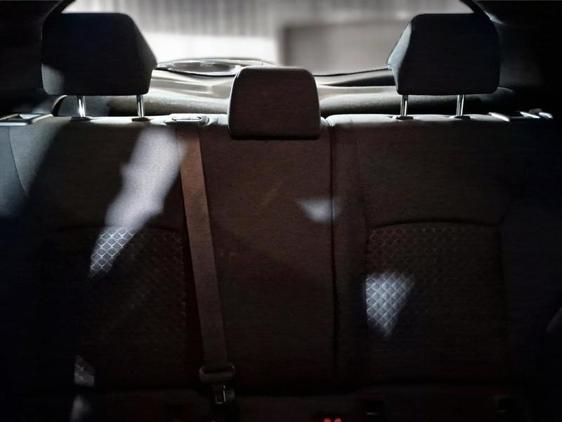 TOYOTA C-HR 1.8H 98CV E-CVT Business