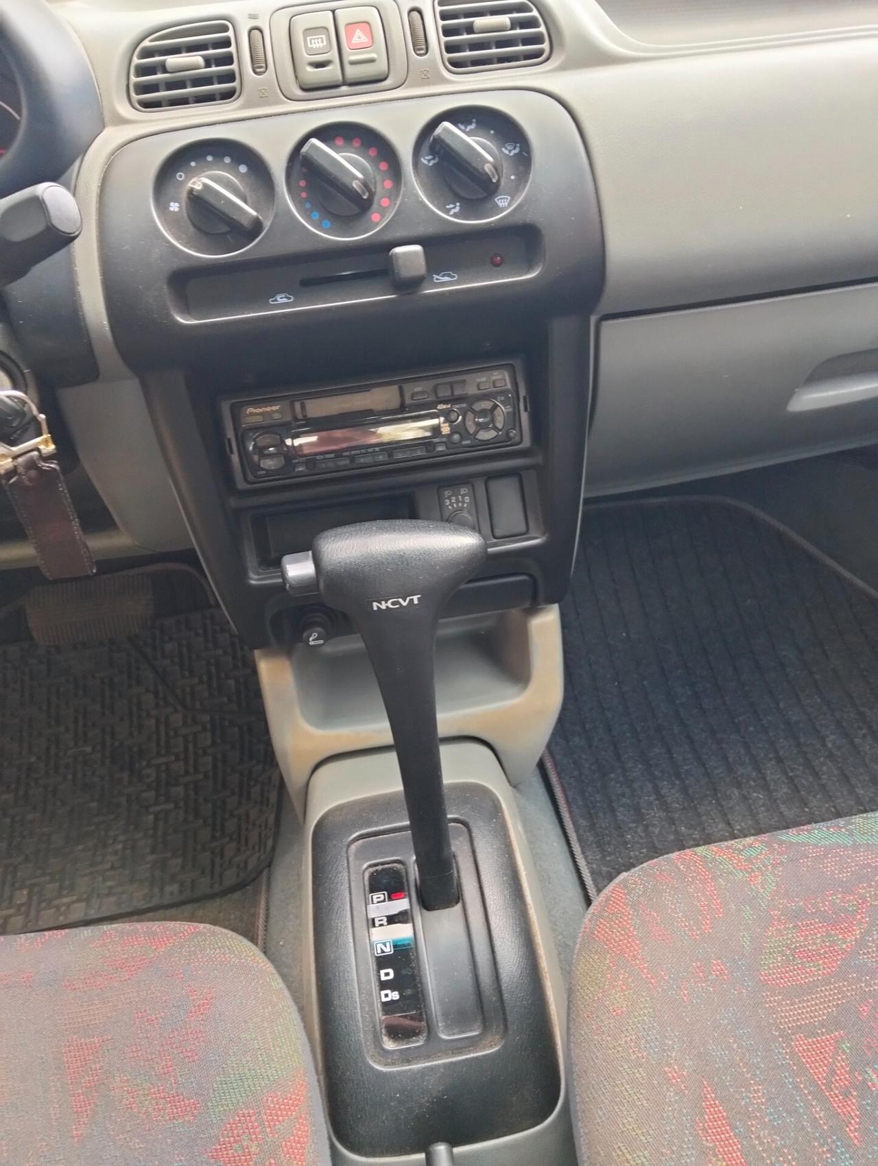 Nissan Micra Automatica