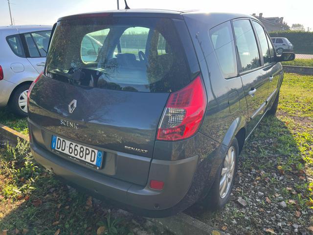 RENAULT Grand Scenic 1.6 16V Pack