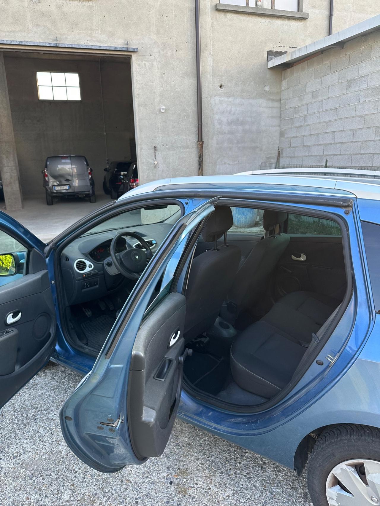 Renault Clio 1.2 16V TCE 105CV SporTour Dynamique