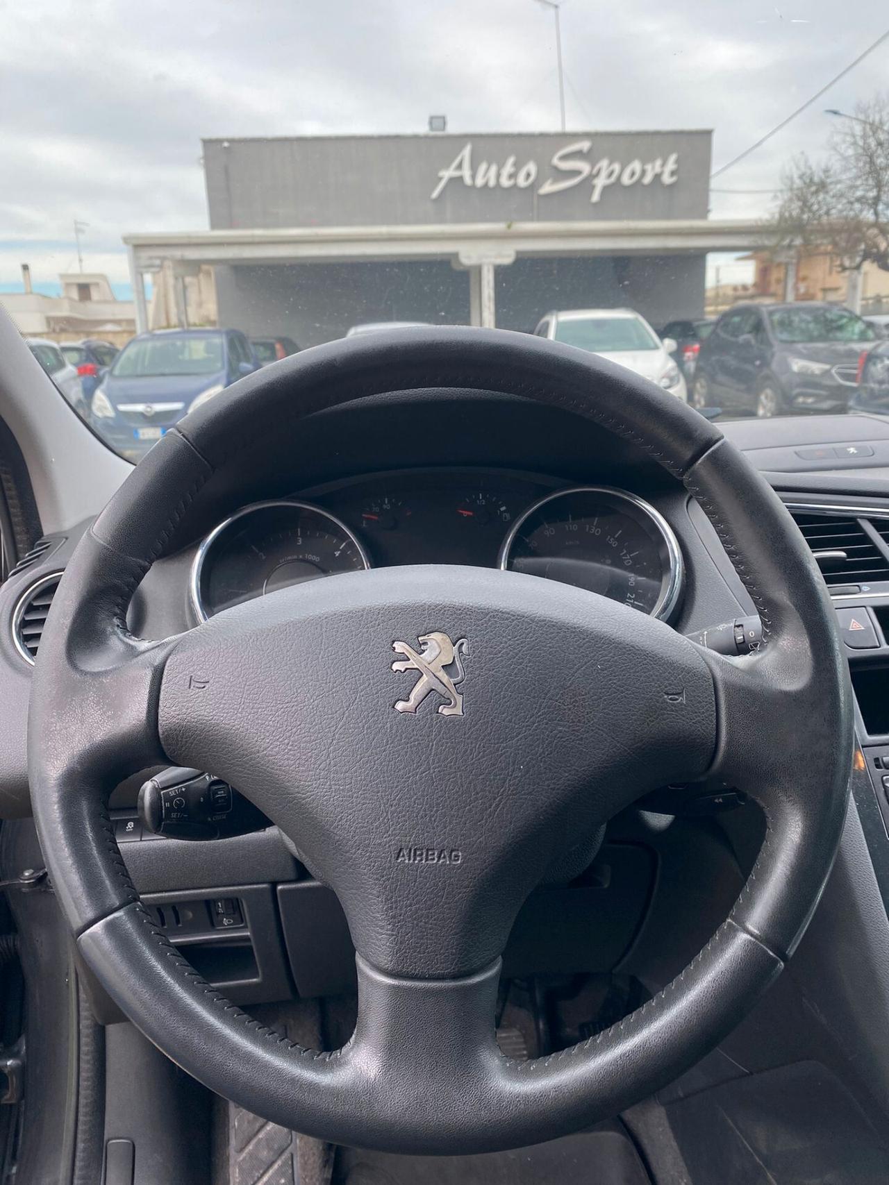 Peugeot 5008 2.0 HDi 163CV aut. Allure