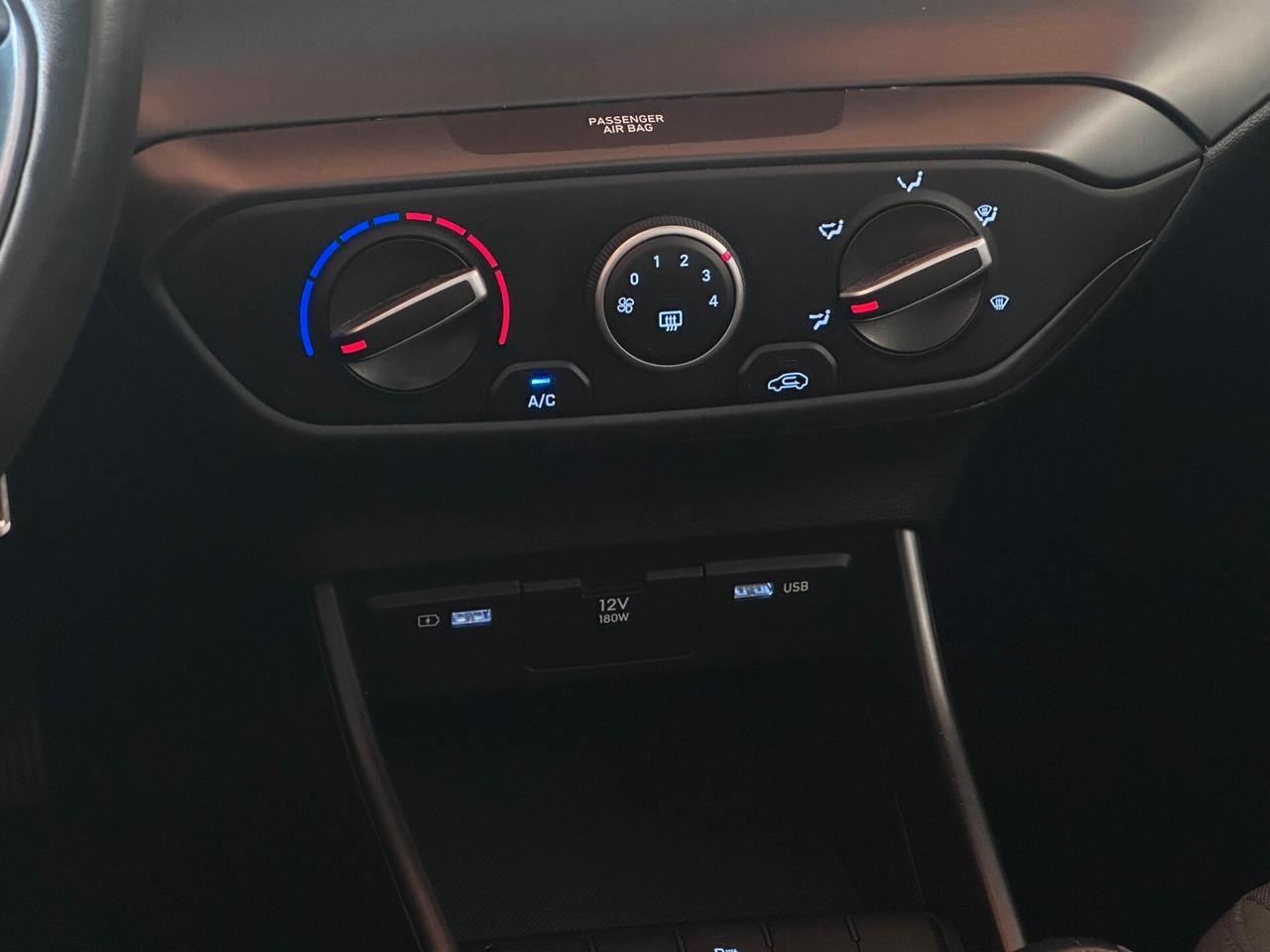 HYUNDAI I20 1.2 MPI CONNECTLINE *UniProprietario *2023