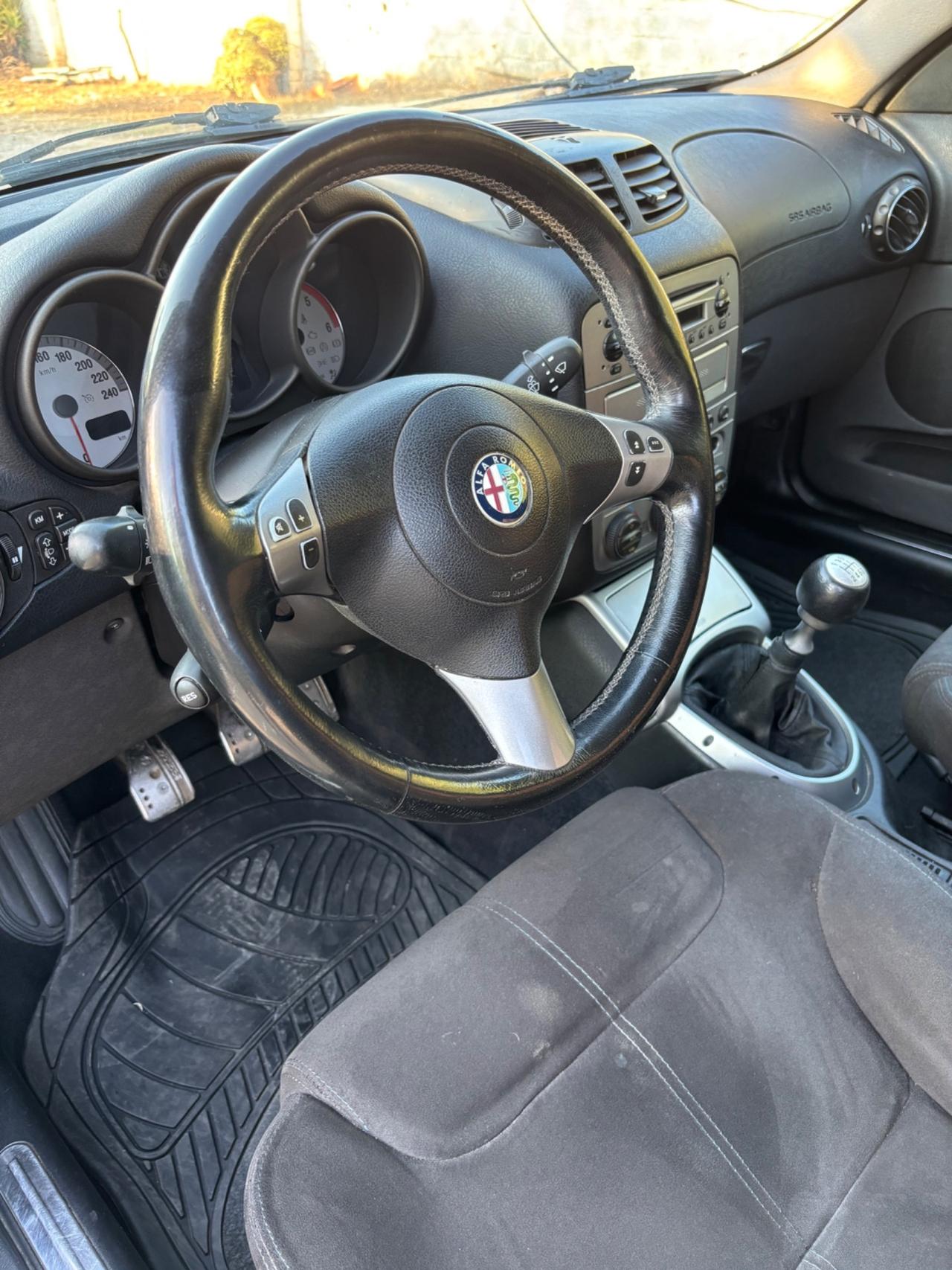 Alfa Romeo GT 1.9 JTDM 16V Progression Black Line
