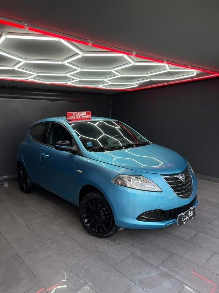 Lancia Ypsilon 0.9 Ben/Metano 84 cv Elefantino 12/2013