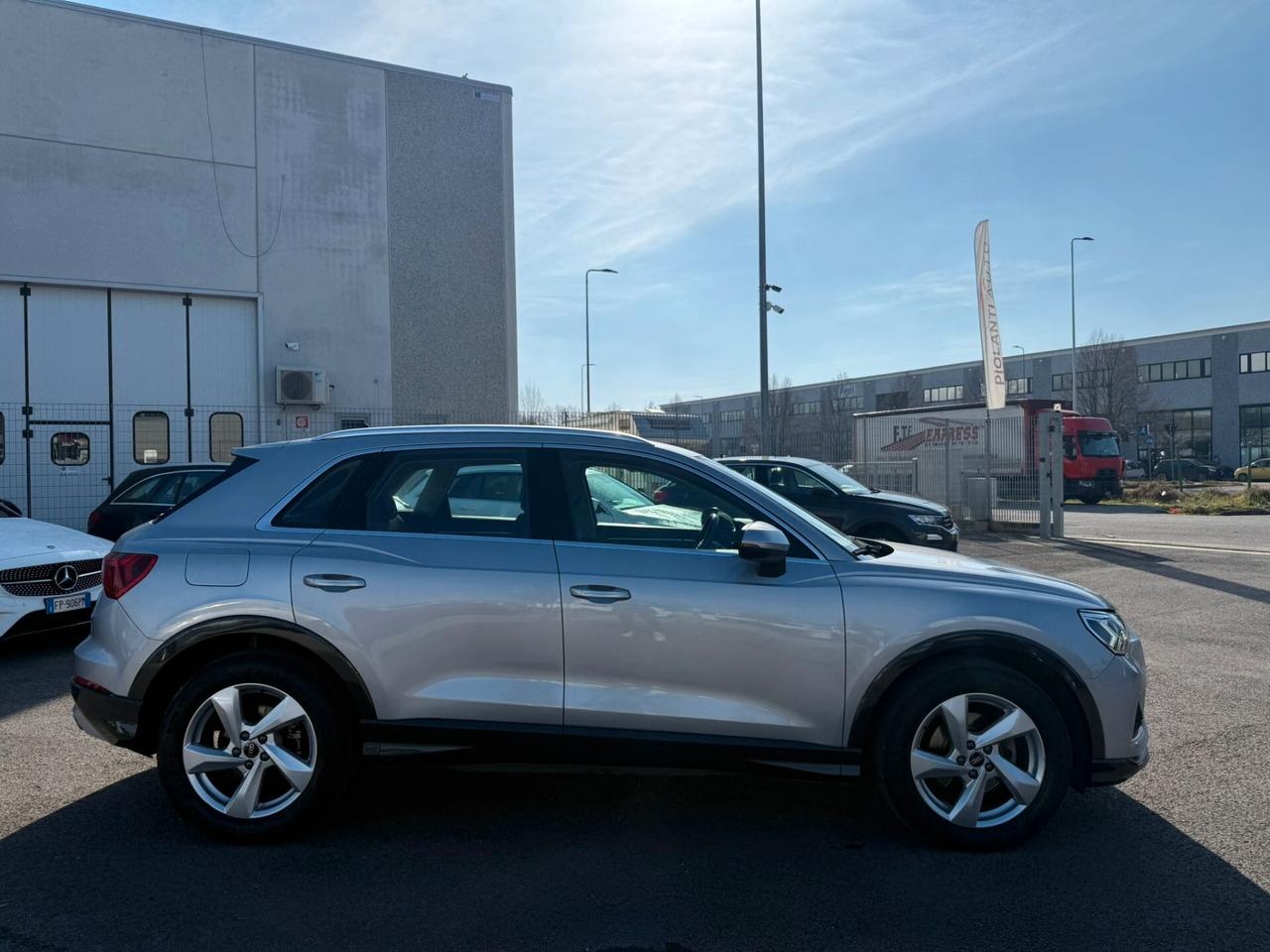 Audi Q3 35 TDI S tronic Business Advanced