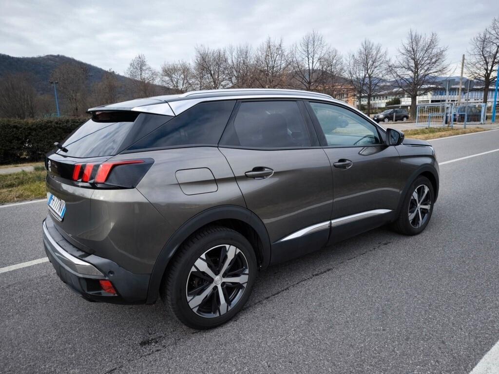PEUGEOT 3008 1,6 BLUEHDI GT LINE – CAMBIO AUTOMATICO