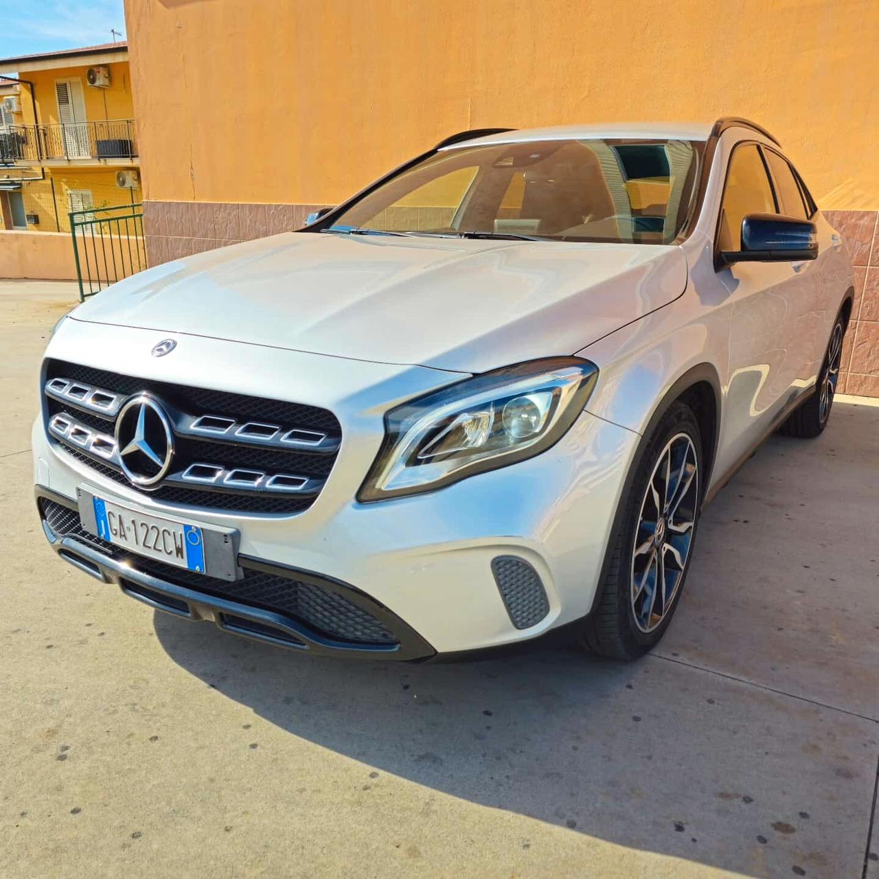 Mercedes-benz GLA 200 d Automatic 4Matic Premium