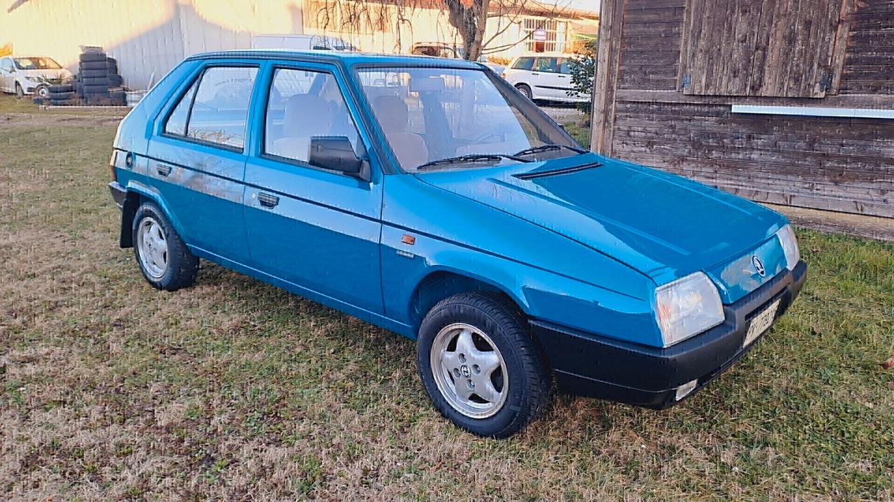 Skoda Favorit 136 LS SOLD NEW IN ITALY ! ONLY 1 OWNER