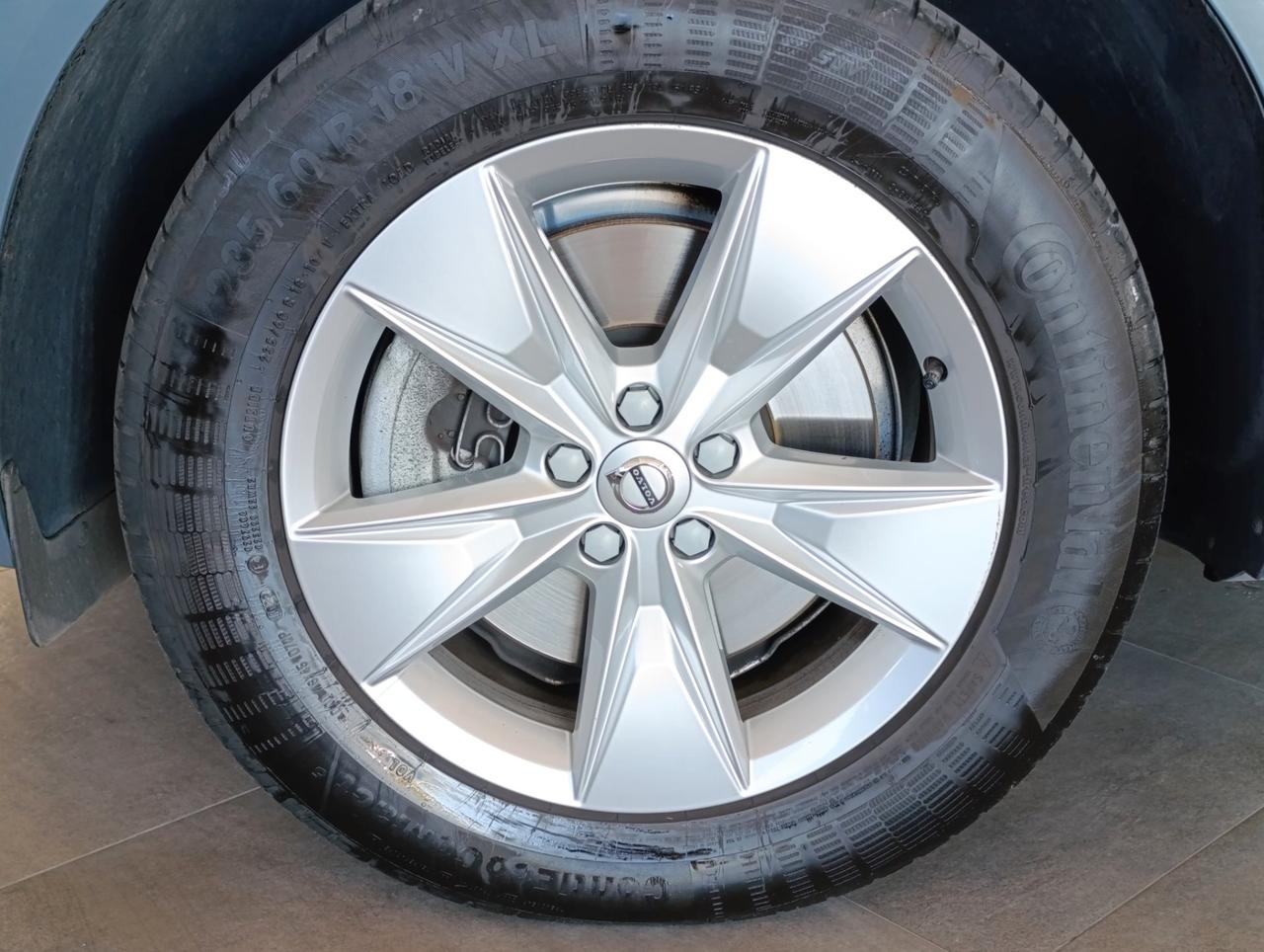 Volvo XC60 2.0 b4 Core awd auto