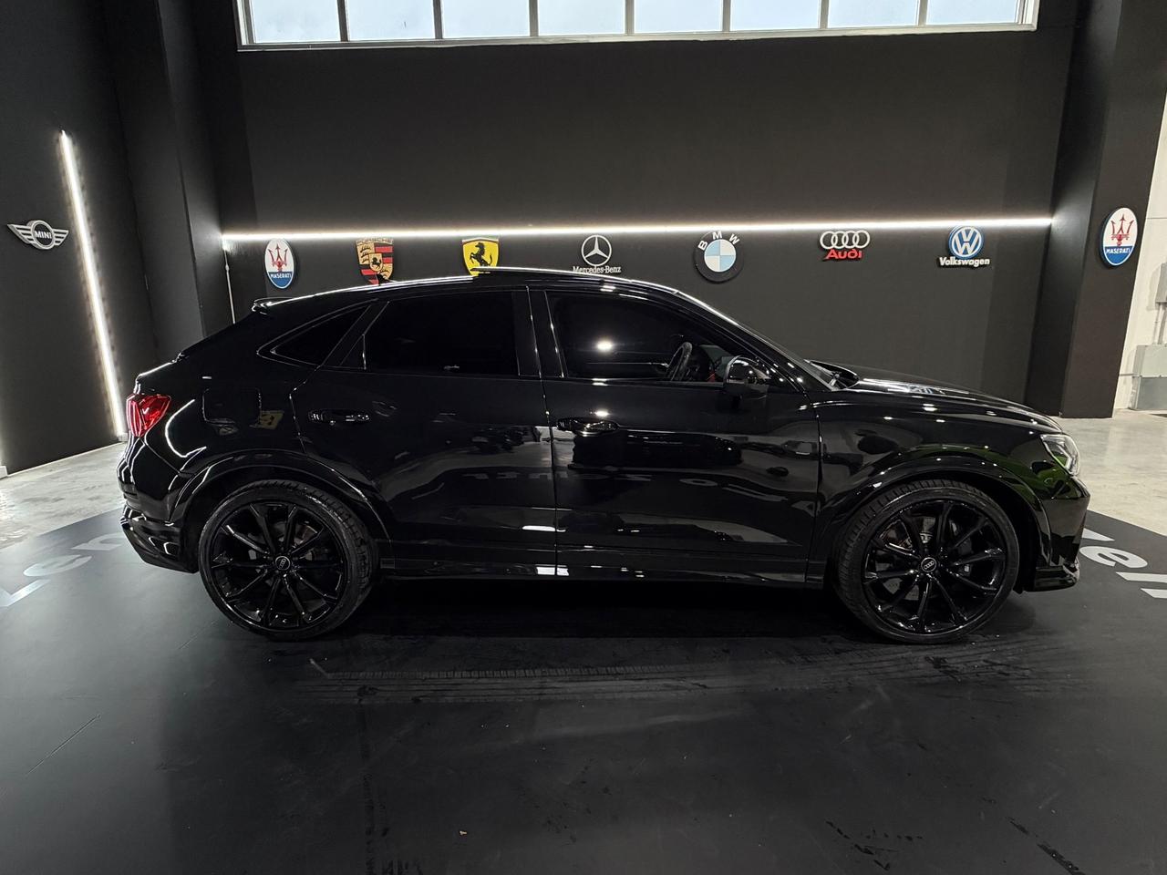 Audi Q3 RS quattro S tronic