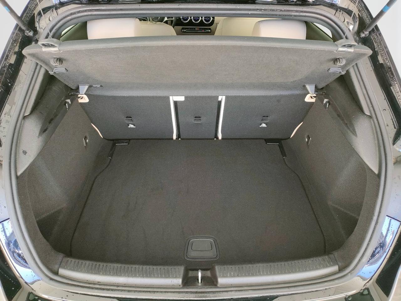 Mercedes-Benz Classe A - W177 2023 - A 180 d Progressive Advanced Plus aut