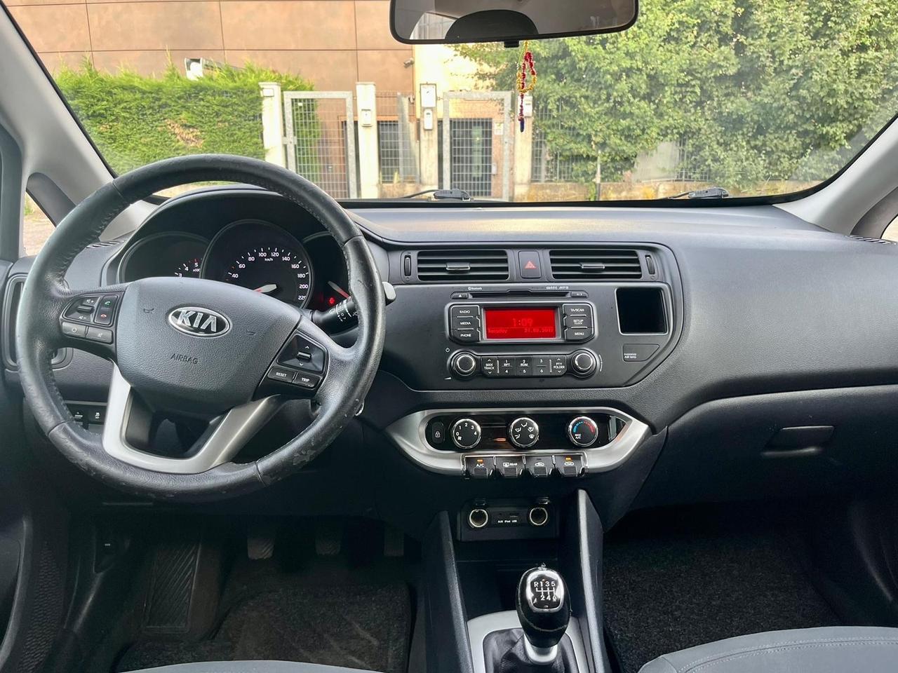 Kia Rio 1.1 CRDi 163.000km 2013 per neopatentati