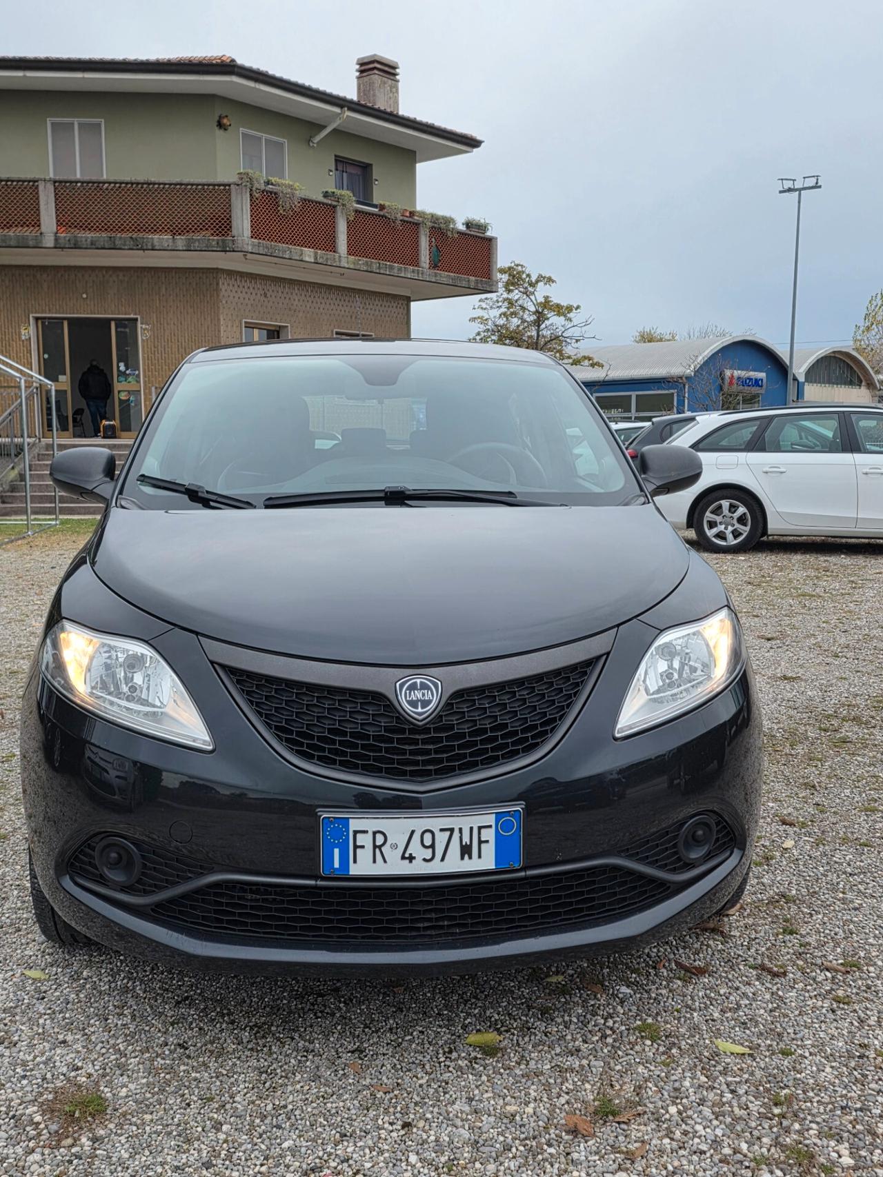 Lancia Ypsilon 1.3 MJT 95 CV Finanziabile