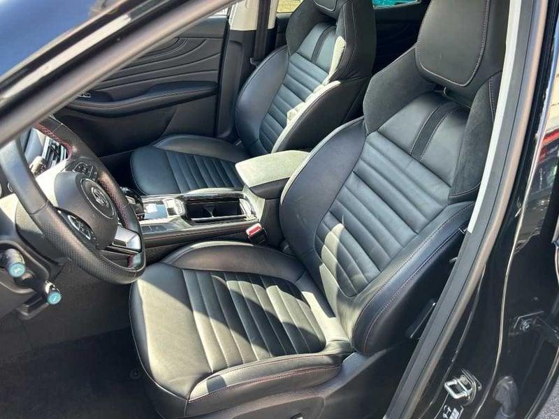MG HS 1.5T-GDI AT Luxury