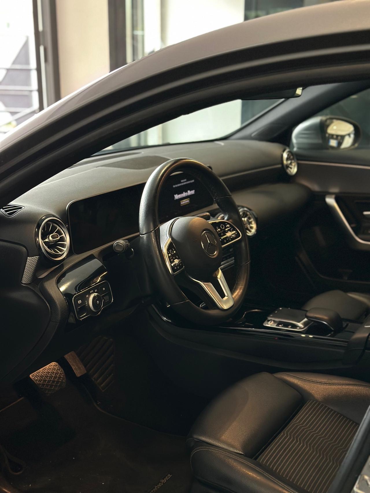 Mercedes-benz A 180 d Business Extra