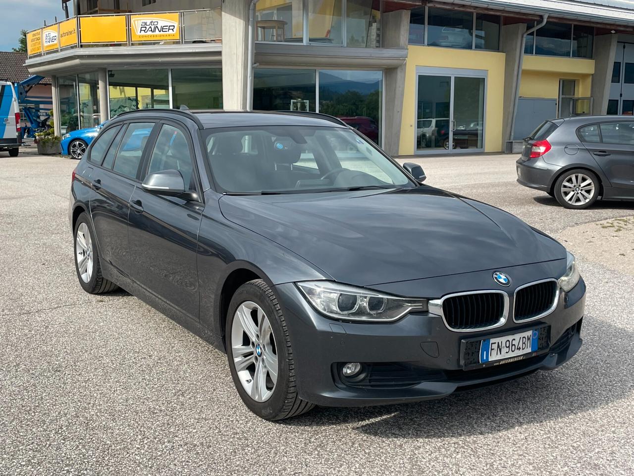 Bmw 318 xDrive Touring