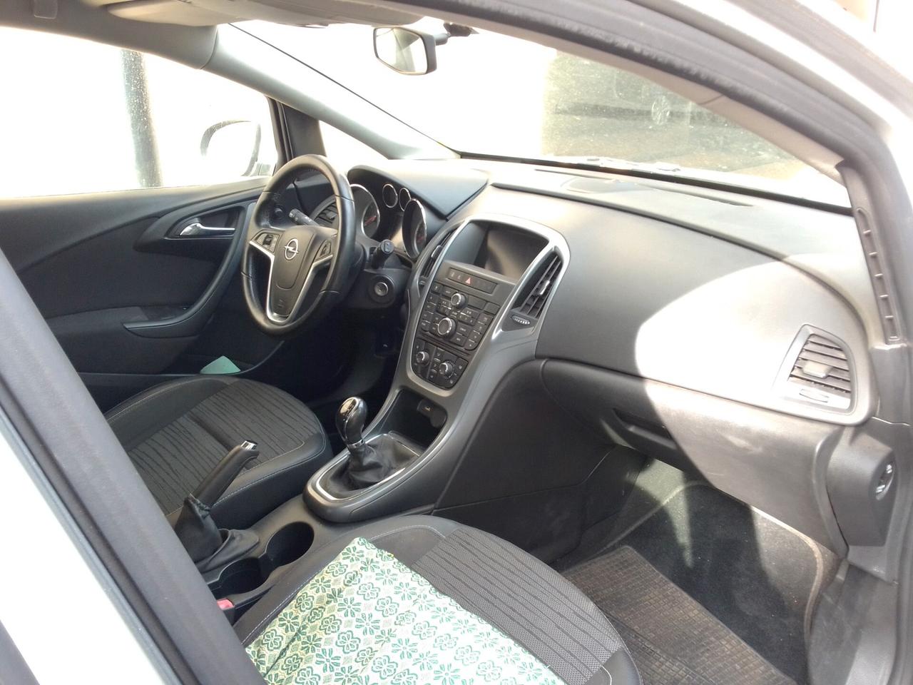 Opel Astra 1.6 CDTI EcoFLEX S&S Sports Tourer Cosmo