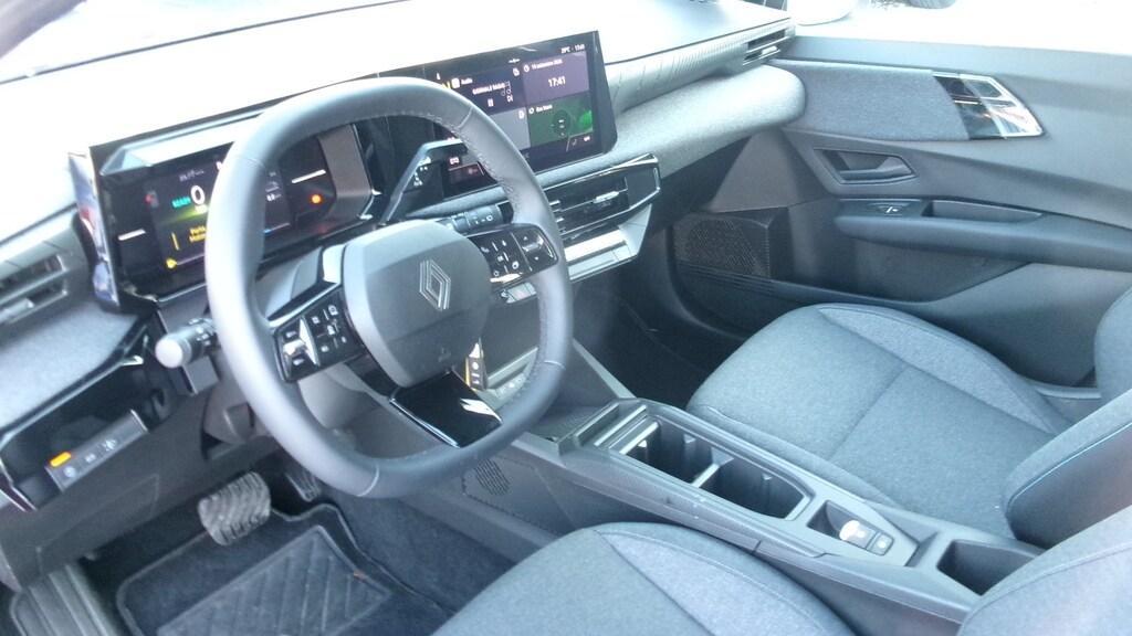 Renault Clio 1.8 full hybrid E-Tech Evolution Auto