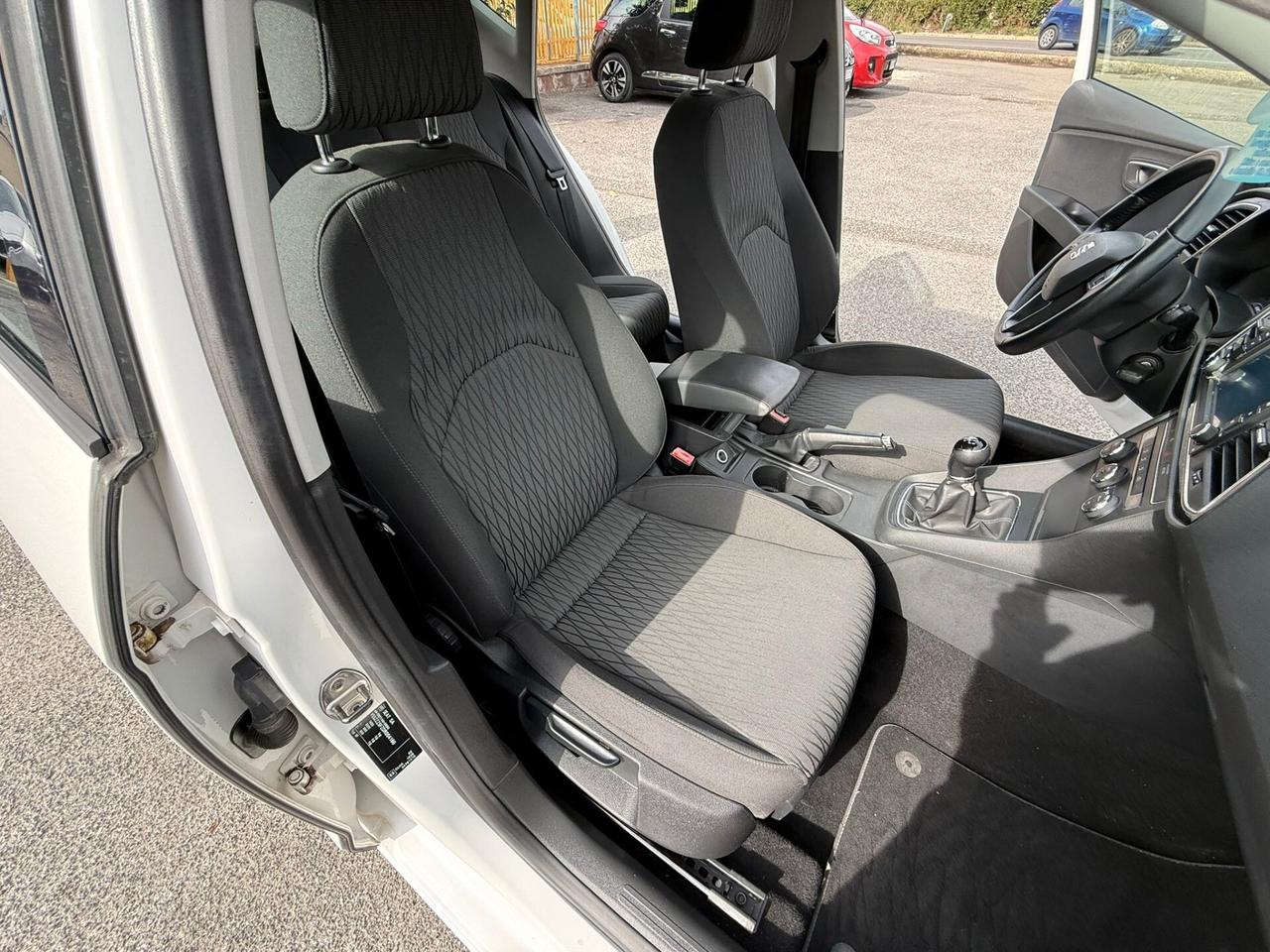 SEAT LEON STYLE 5PORTE 1.6TDI 105CV S&S