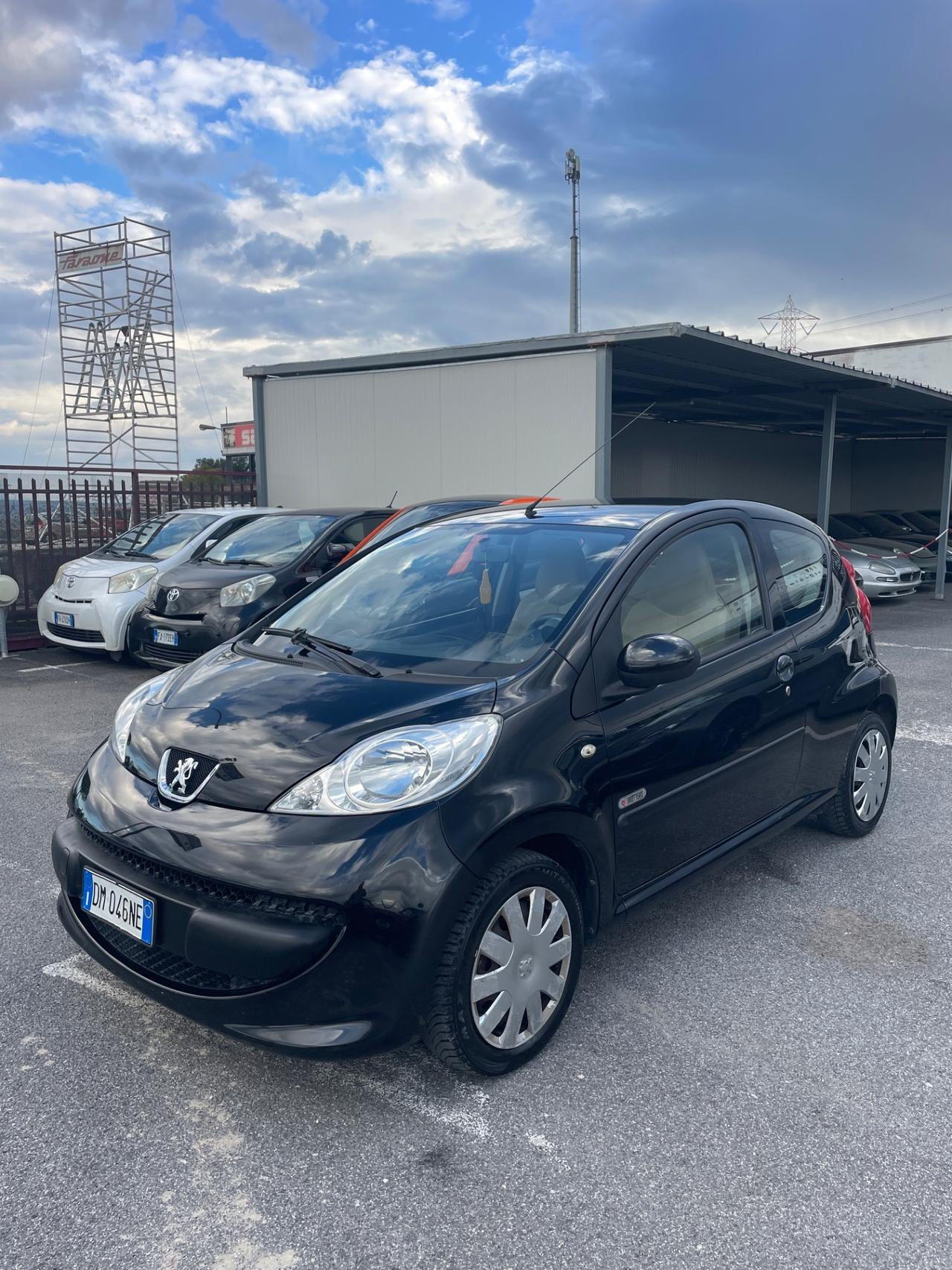 Peugeot 107 1.0 68CV Plaisir