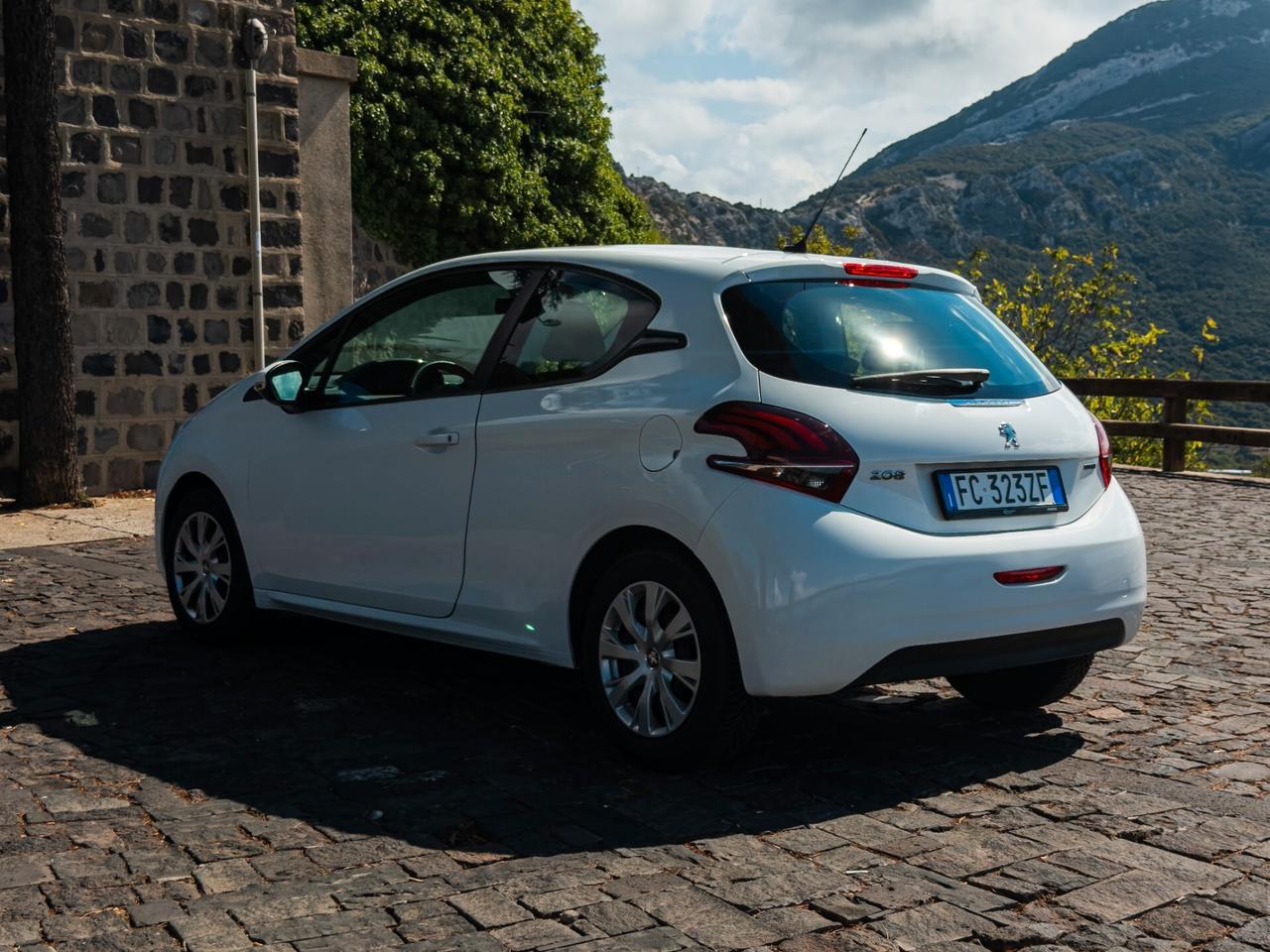 Peugeot 208 1.6 BlueHDi 75 CV Active - 2016