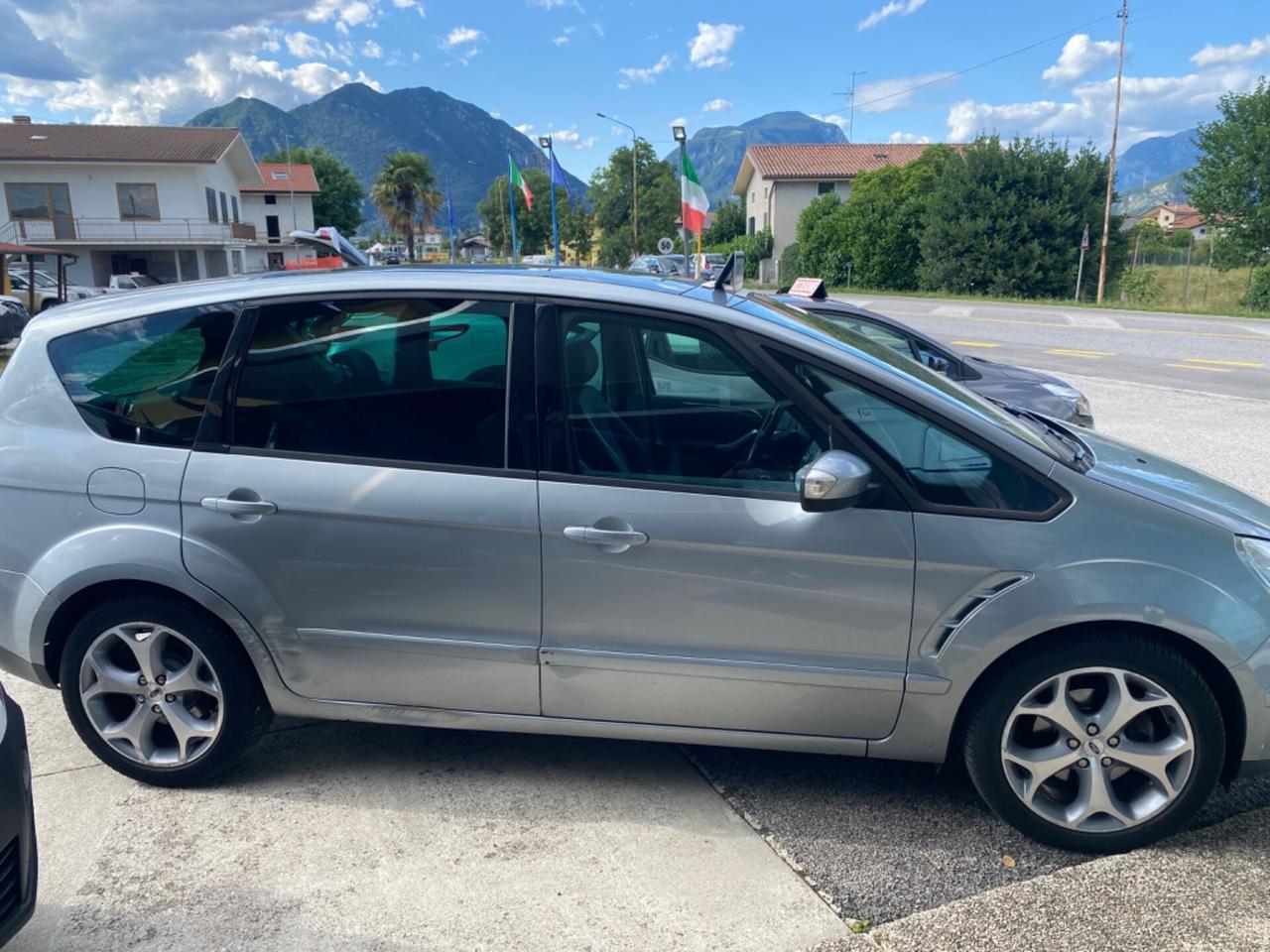 Ford S-Max 2.0 TDCi 140CV Titanium