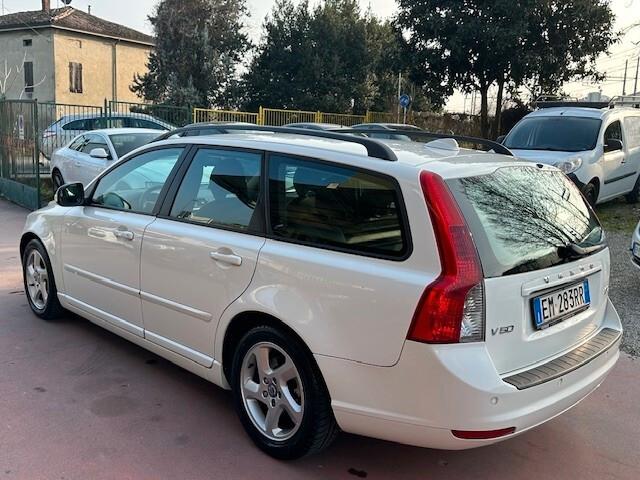 Volvo V50 D4 Momentum