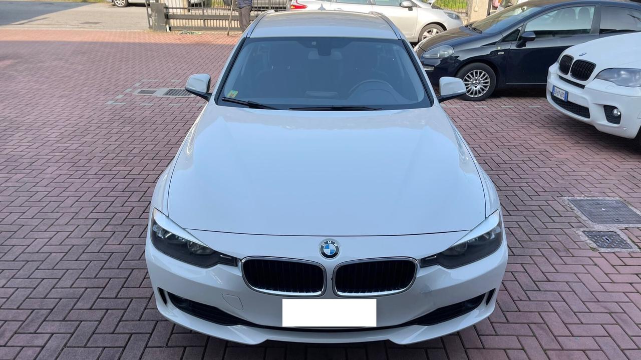 Bmw 118 118d 5p. Business