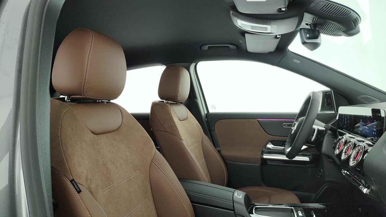 Mercedes-Benz GLA 180 Automatic