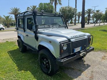 LAND ROVER Defender 90 2.4 TD4 Station Wagon S