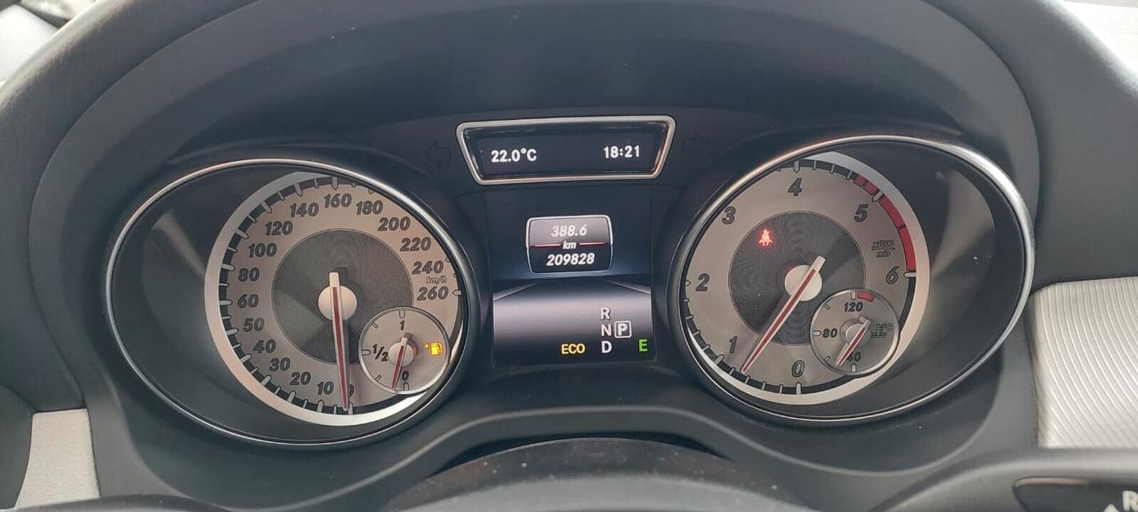 Mercedes-benz GLA 200 CDI Automatic Premium