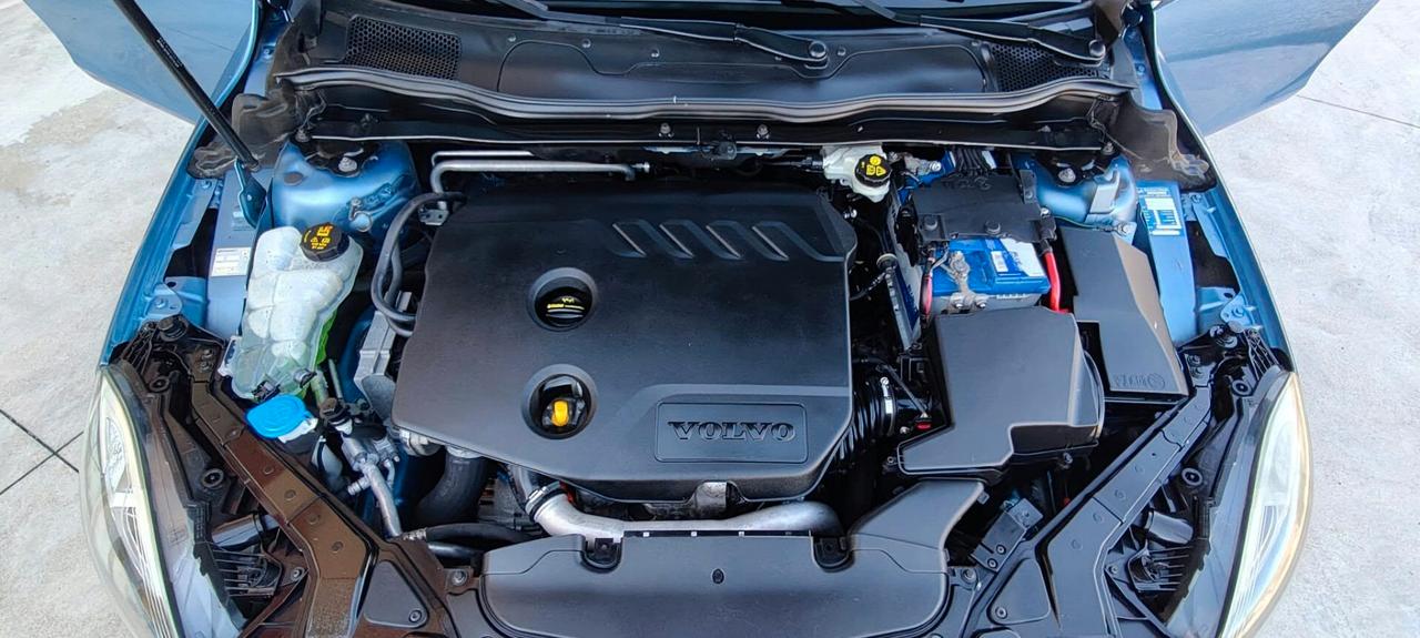 Volvo V40 1.6D Cross Country "AUTOMATICA"