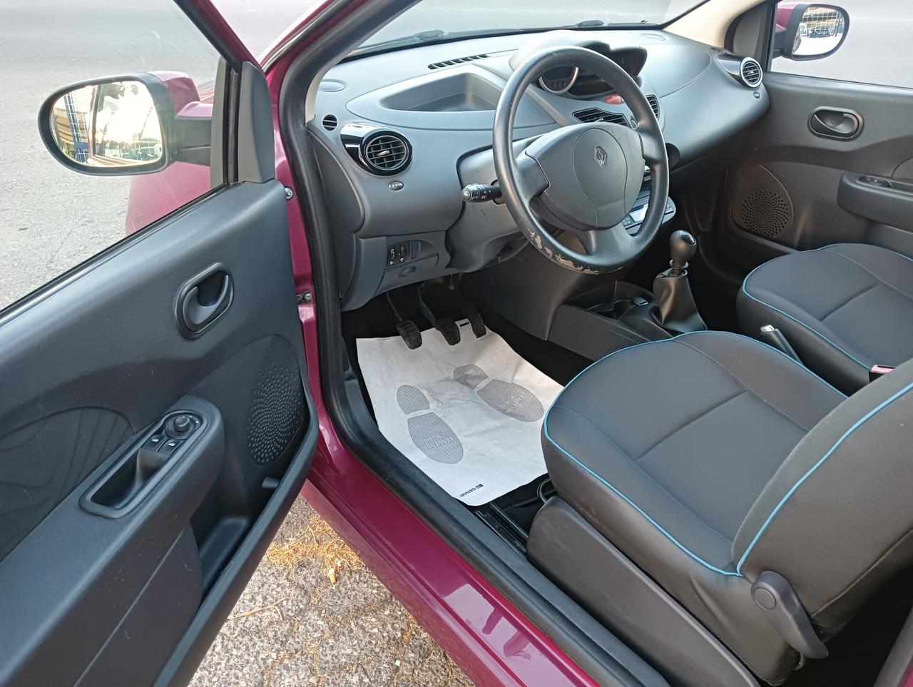 Renault Twingo 1.2 16V Neo Patentati