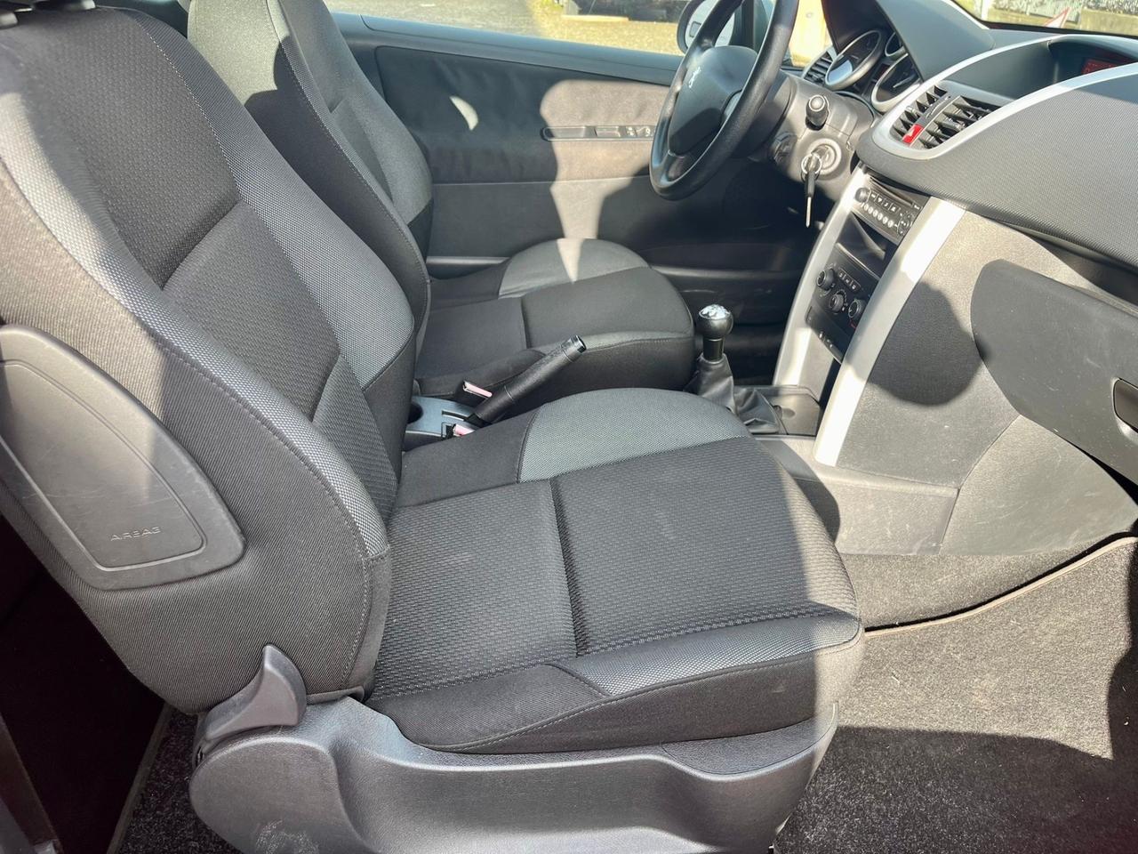 Peugeot 207 Plus 1.4hdi 106.000km 2013 3 porte per neopatentati