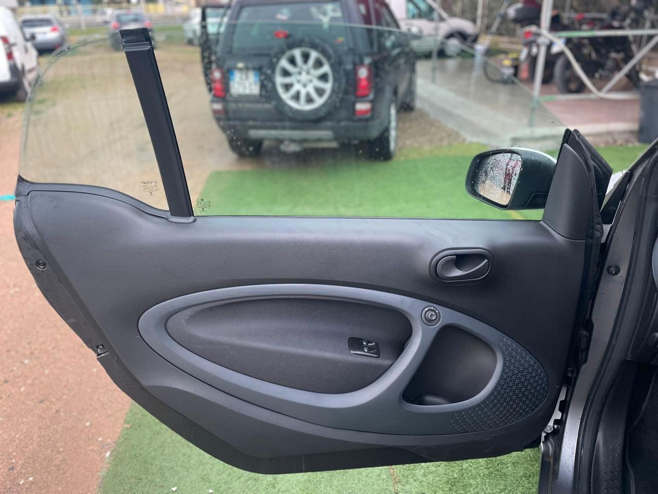 Smart ForTwo EQ Youngster