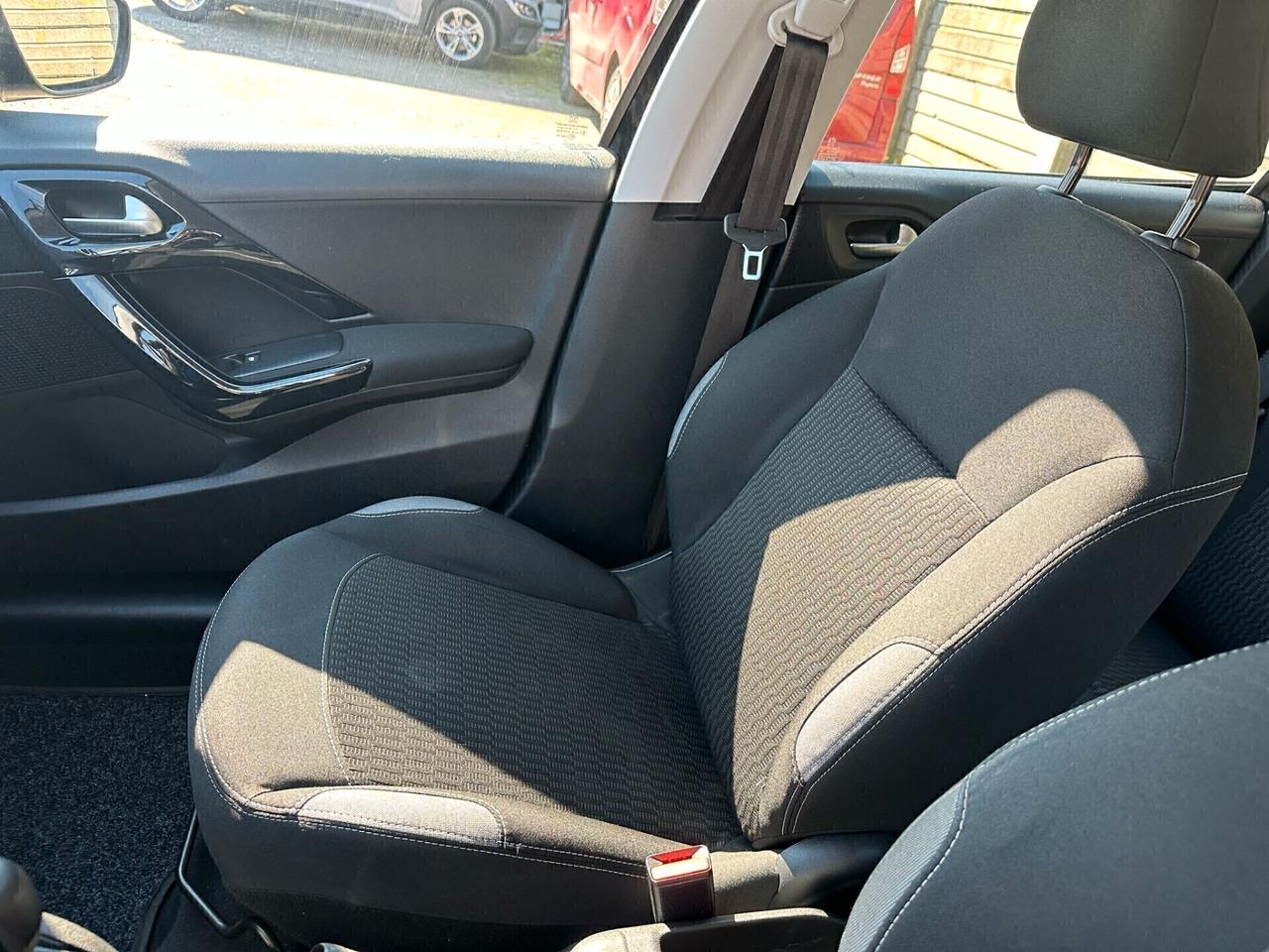 Peugeot 208 PureTech 68 5 porte Access