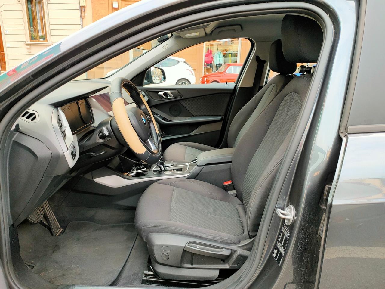 Bmw 118i 5p. Business Advantage auto