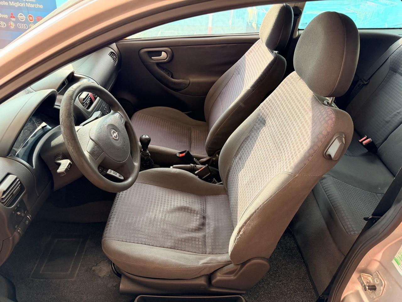 Opel Corsa 1.2 Benzina 75cv Neopatentati