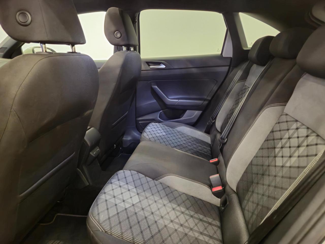 Volkswagen Taigo 1.0 tsi R-Line 110cv - ACC/Lim - Cam - Carplay - Tetto